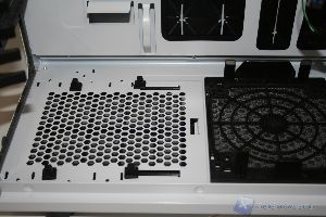 00045Aerocool XPREDATOR WHITE XTREMEHARDWARE.COM