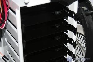 00047Aerocool XPREDATOR WHITE XTREMEHARDWARE.COM