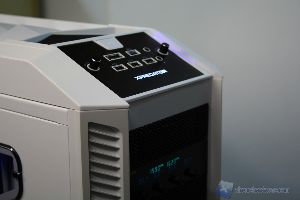 00106Aerocool XPREDATOR WHITE XTREMEHARDWARE.COM